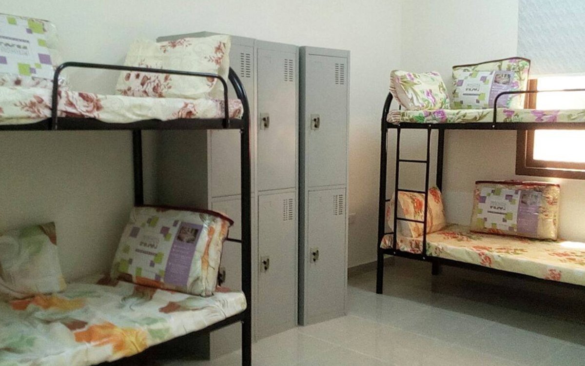 Shared Rooms (3–8 Persons)